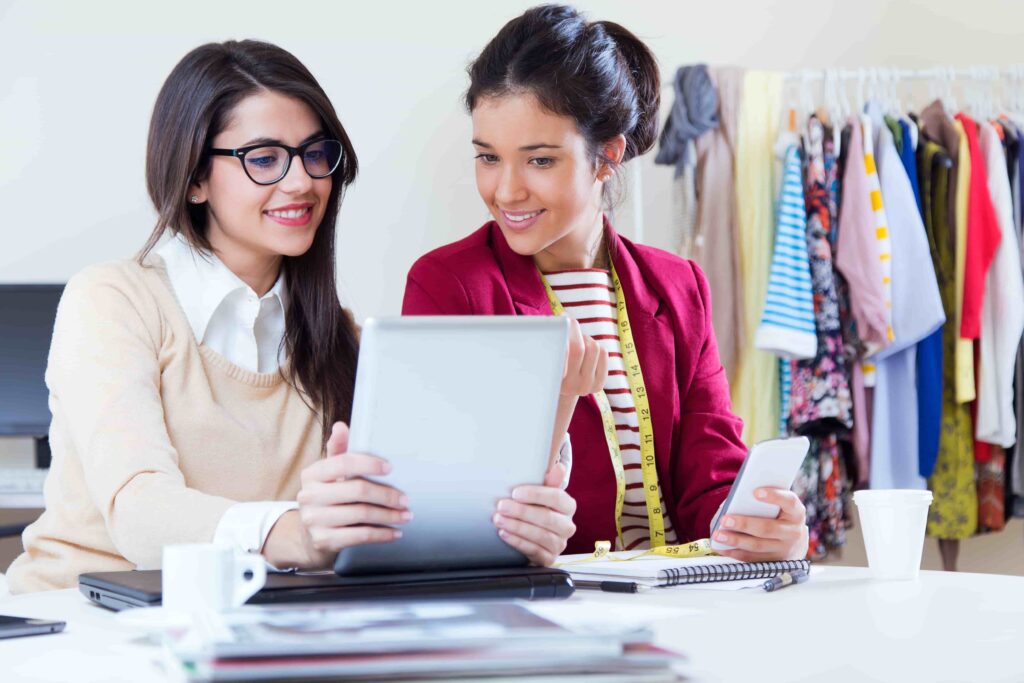 two-female-digital-marketers-in-kottayam-working